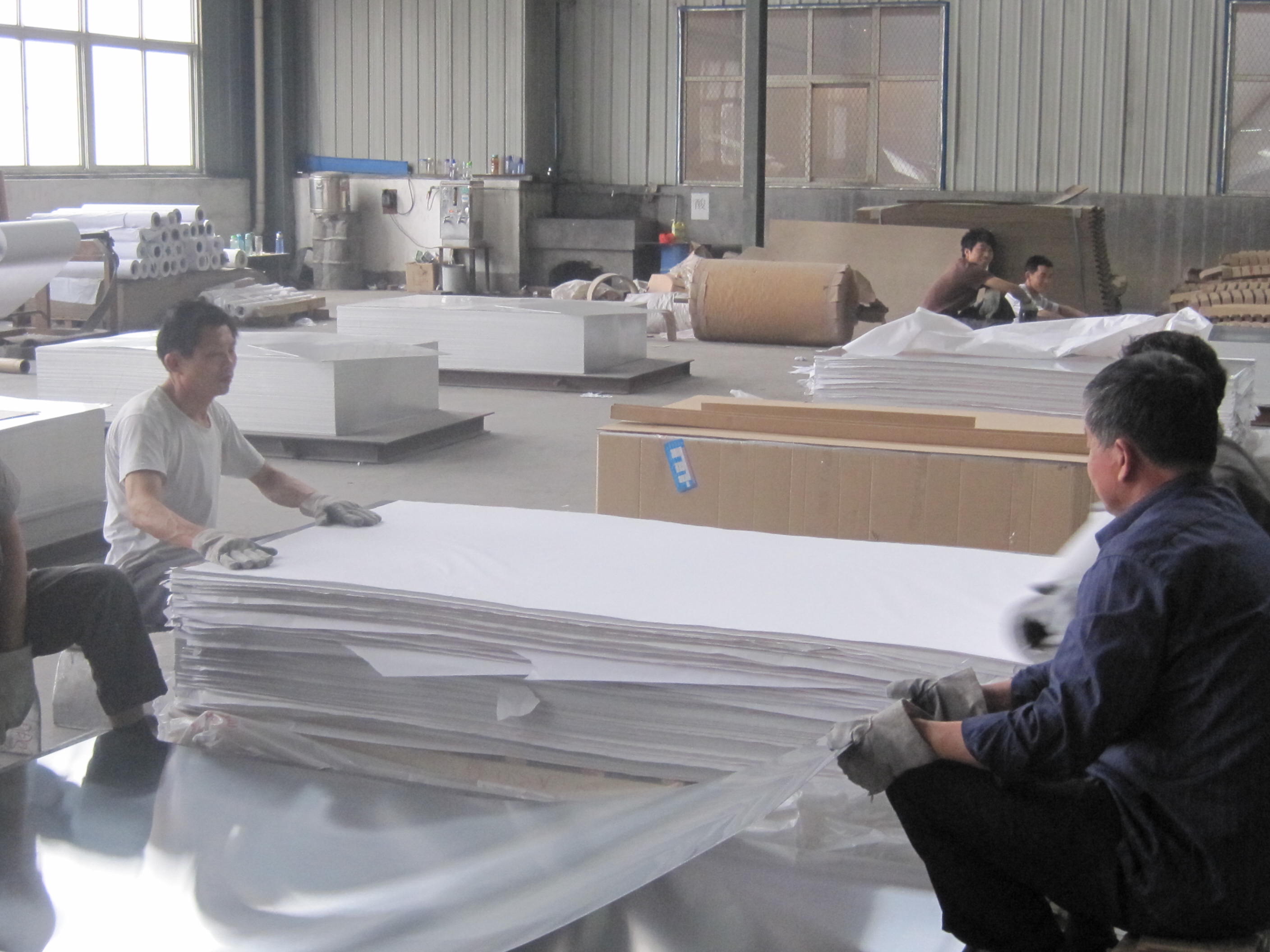 Anti-oxidation insulation aluminum sheet